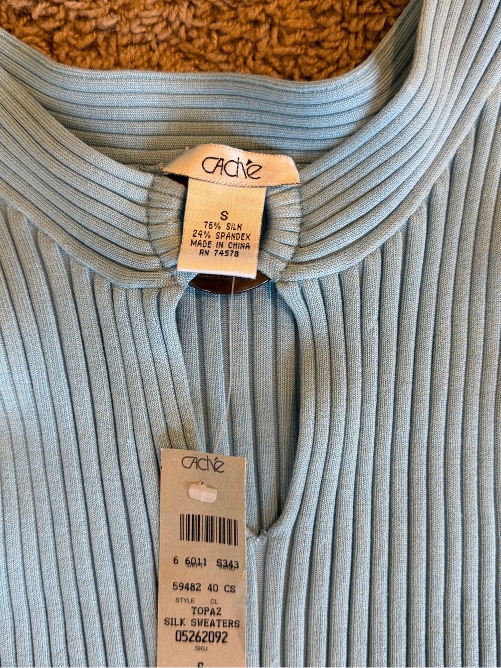 Cache Sleeveless Ribbed Keyhole Tank - Sky Blue - Picture 3 of 6